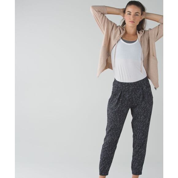 Lululemon & Go City Jogger Butterfly Texture Athleisure‎ Black + White Pant S - Picture 2 of 14